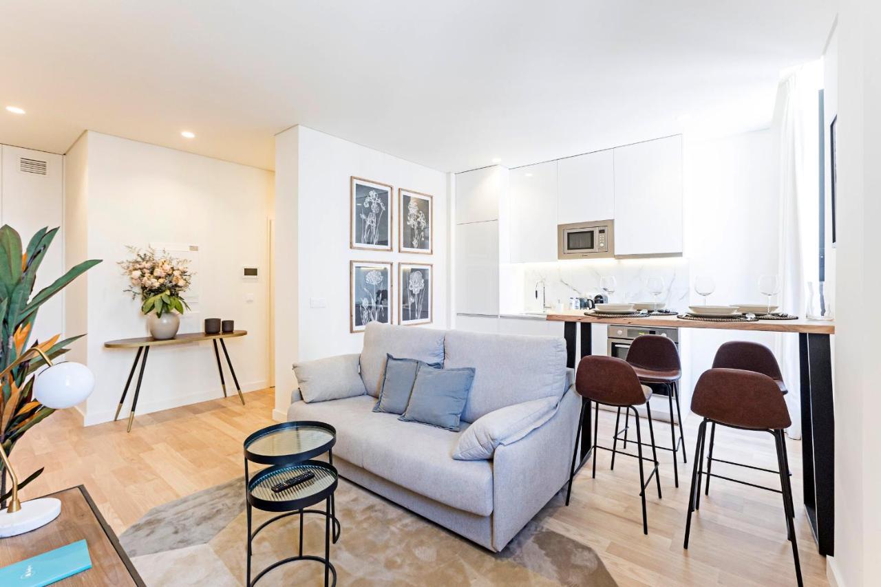 Brand New 1Bd Apart. W/Ac By Lovelystay Porto Buitenkant foto